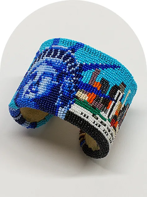 A beaded bracelet with the Statue of Liberty on it.